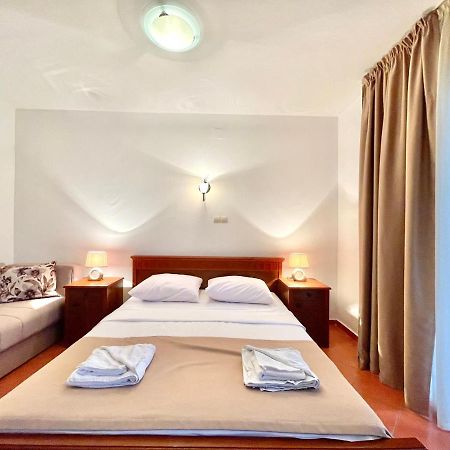 Apartments Petkovic Budva Bagian luar foto