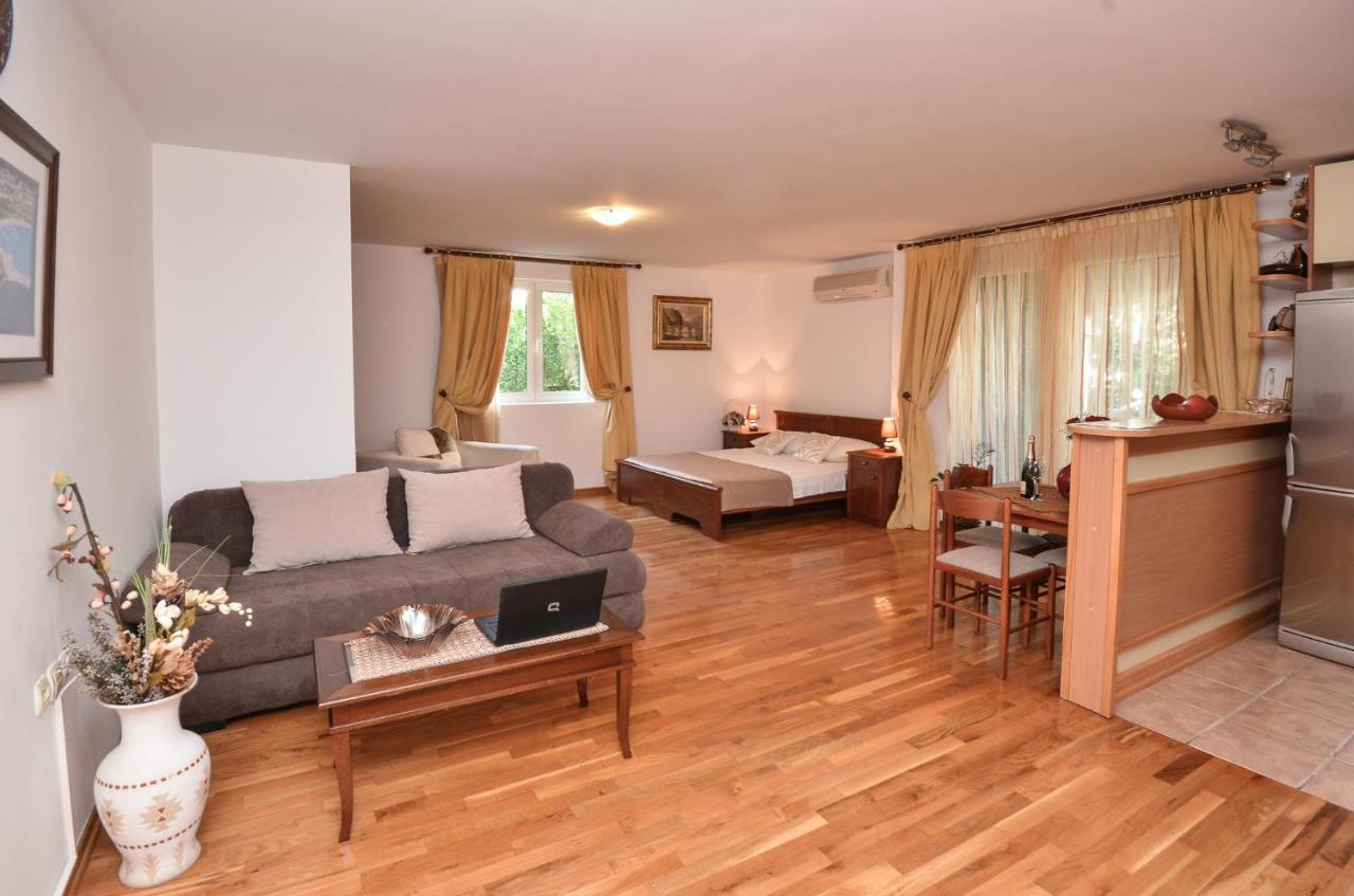 Apartments Petkovic Budva Bagian luar foto