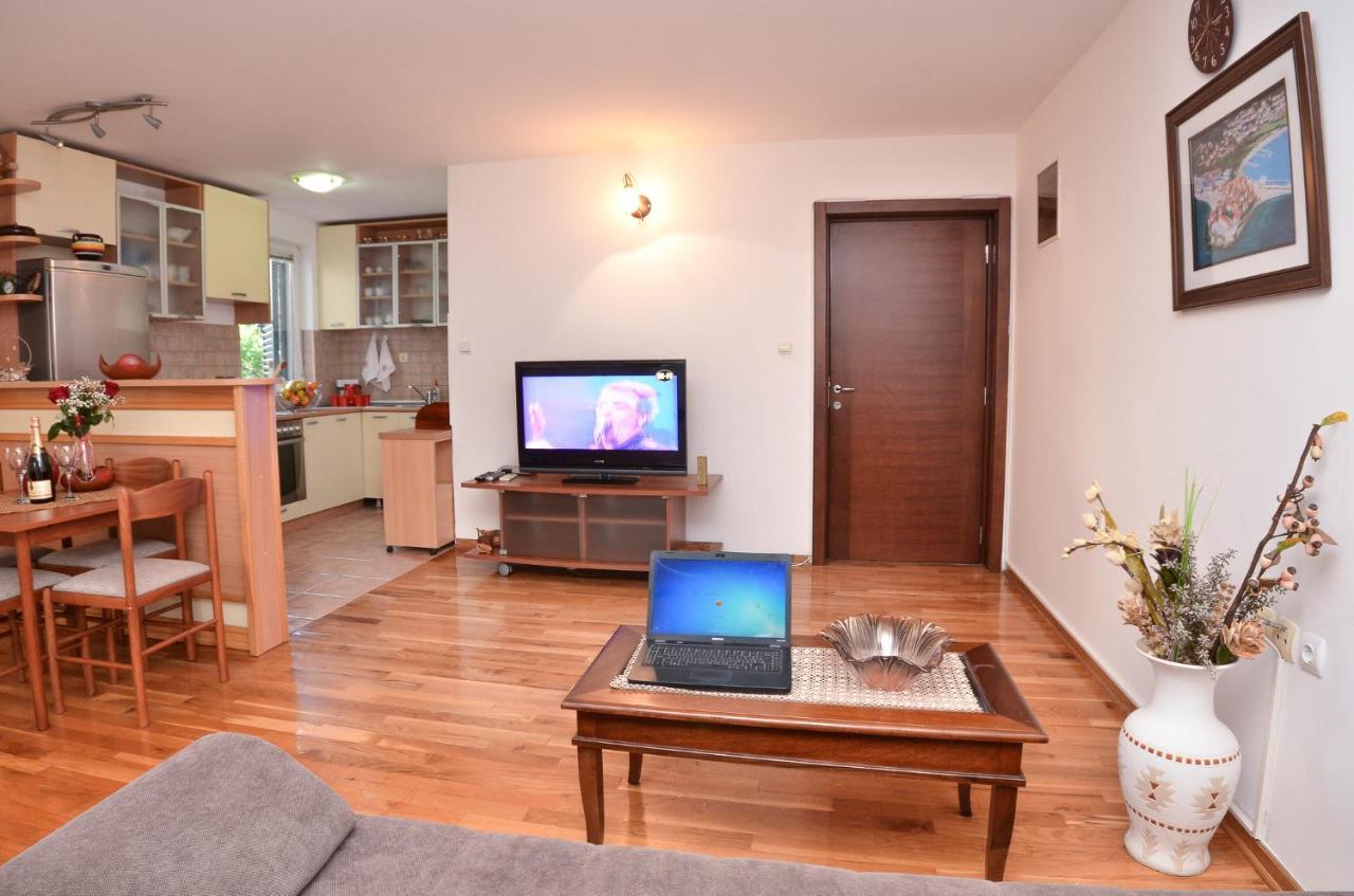 Apartments Petkovic Budva Bagian luar foto
