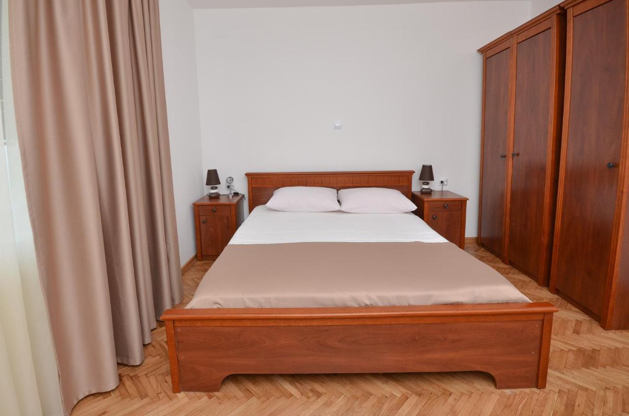 Apartments Petkovic Budva Bagian luar foto