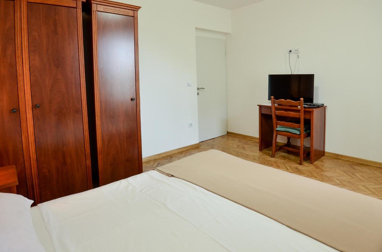Apartments Petkovic Budva Bagian luar foto