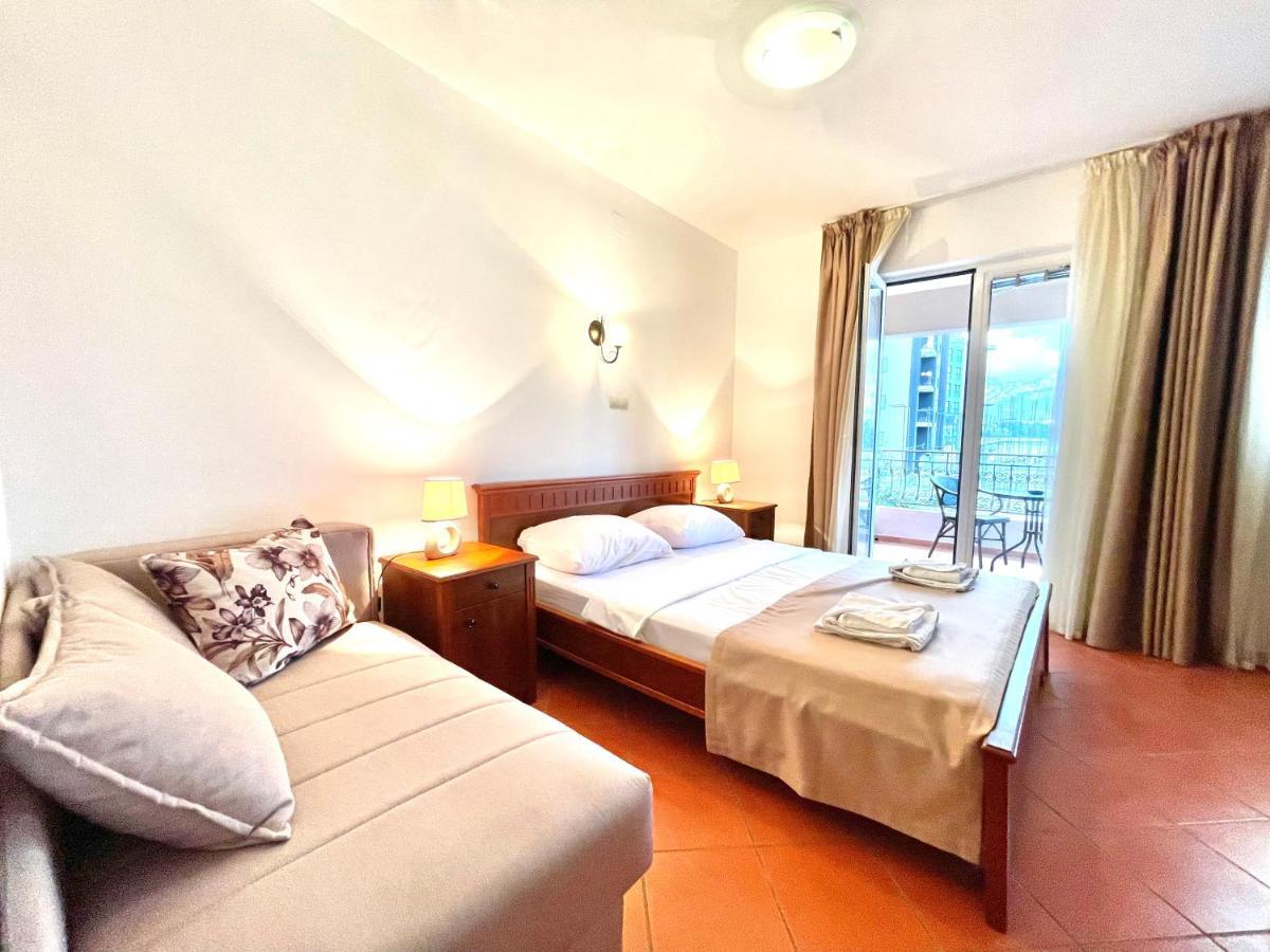 Apartments Petkovic Budva Bagian luar foto