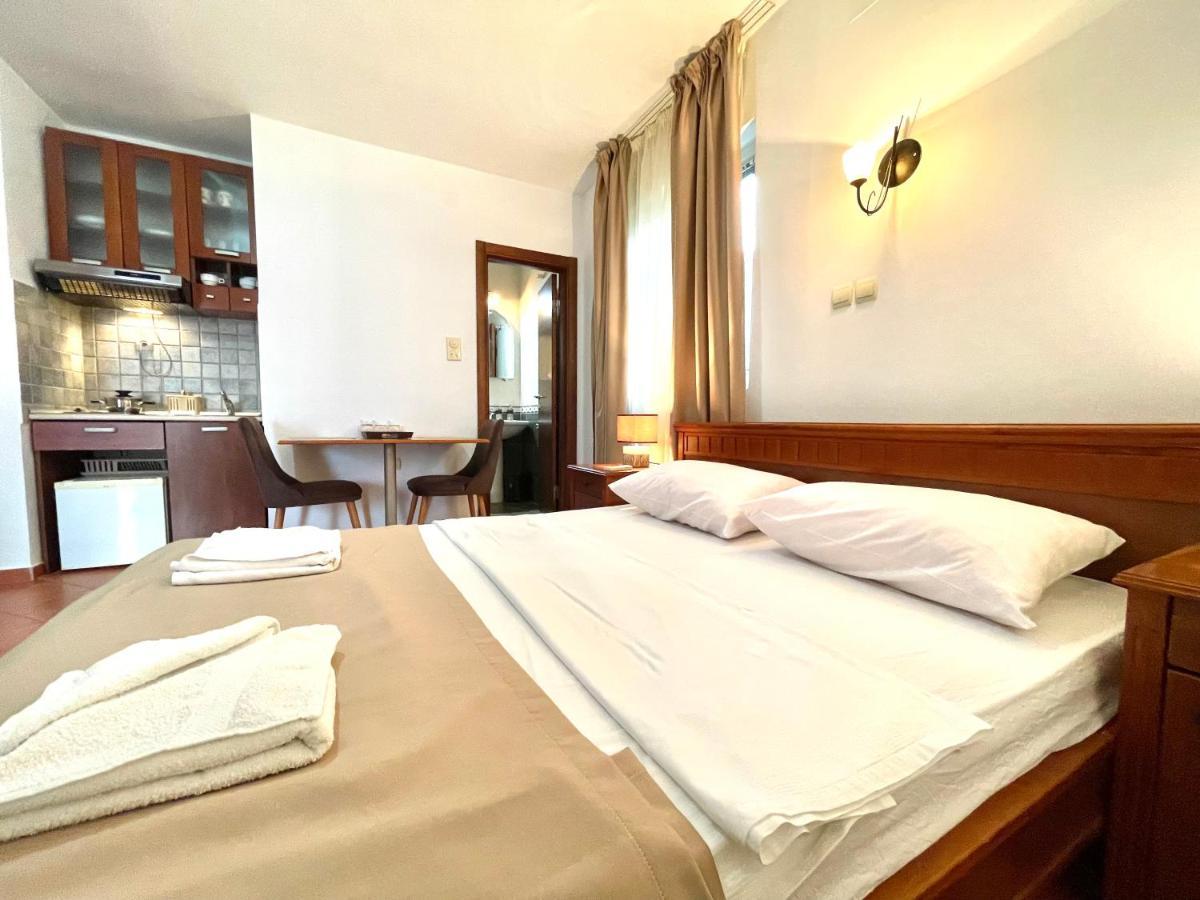 Apartments Petkovic Budva Bagian luar foto