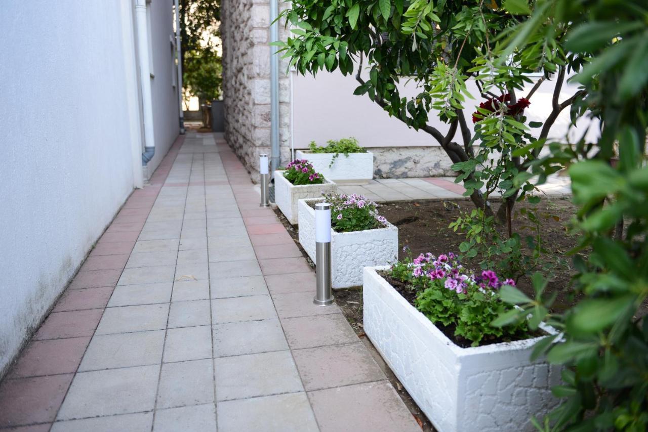 Apartments Petkovic Budva Bagian luar foto