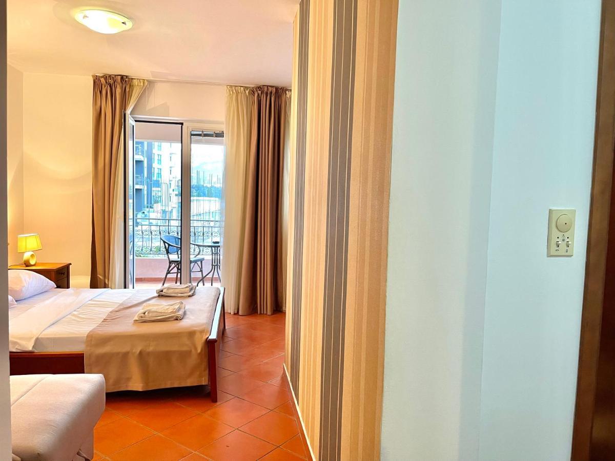 Apartments Petkovic Budva Bagian luar foto